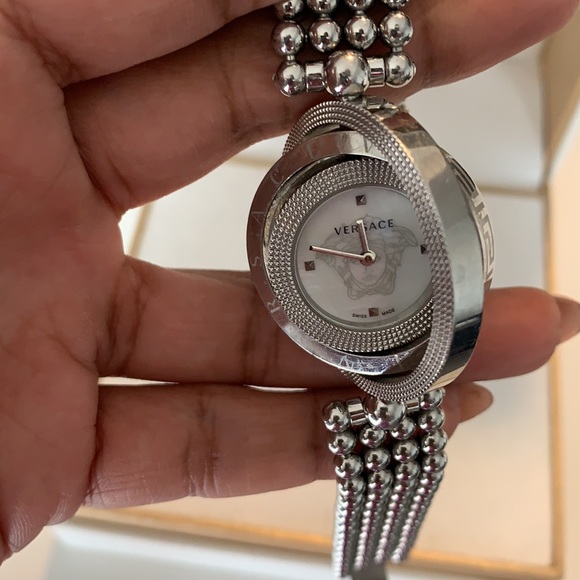 Stainless Versace rotating face watch - Picture 7 of 8